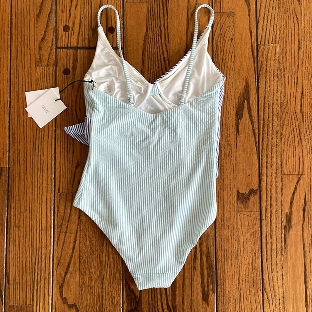 Onia Lila One Piece Swimsuit Seersucker M NWT - Picture 5 of 6